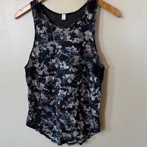 Elegant Floral Women's Tank Top